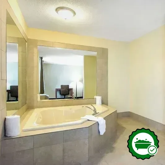 Jetted bathtub
