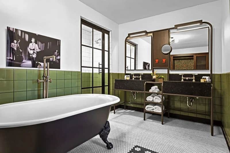 Cotton Court, Valencia Hotel Collection - Featured hot tub
