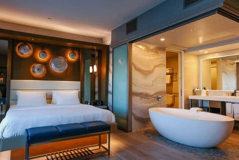 Shade Hotel - Featured hot tub