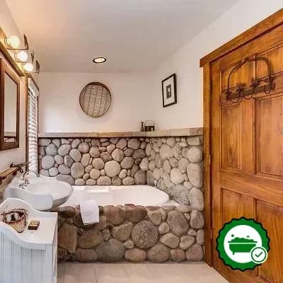 Deep soaking bathtub