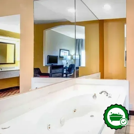 Jetted bathtub