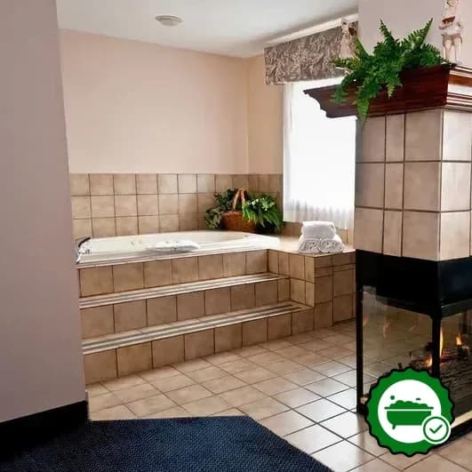 Deep soaking bathtub