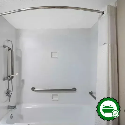 Jetted bathtub