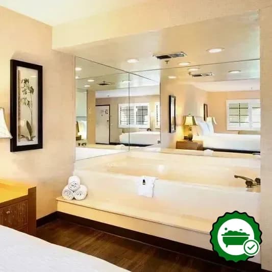 Deep soaking bathtub