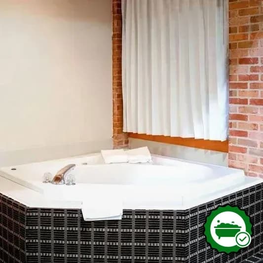 Jetted bathtub