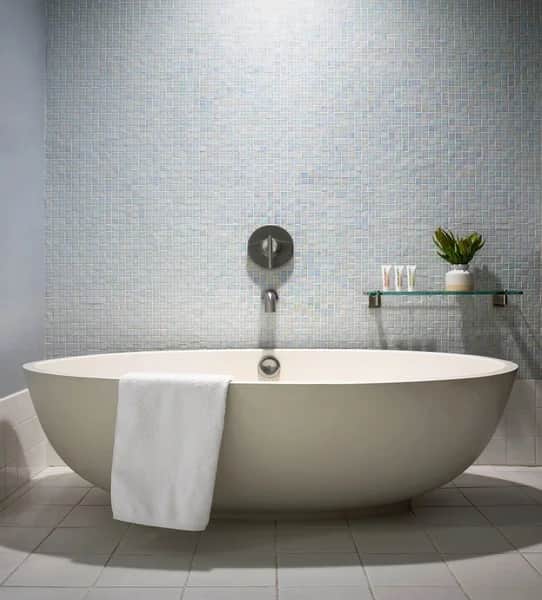 Graduate by Hilton Providence - Featured hot tub