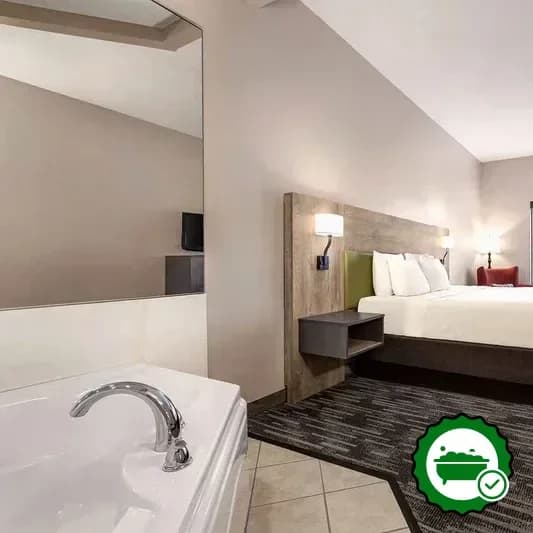 Country Inn & Suites by Radisson, St. Cloud East, MN