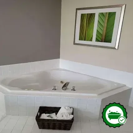Jetted bathtub