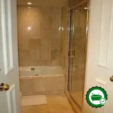 Jetted bathtub