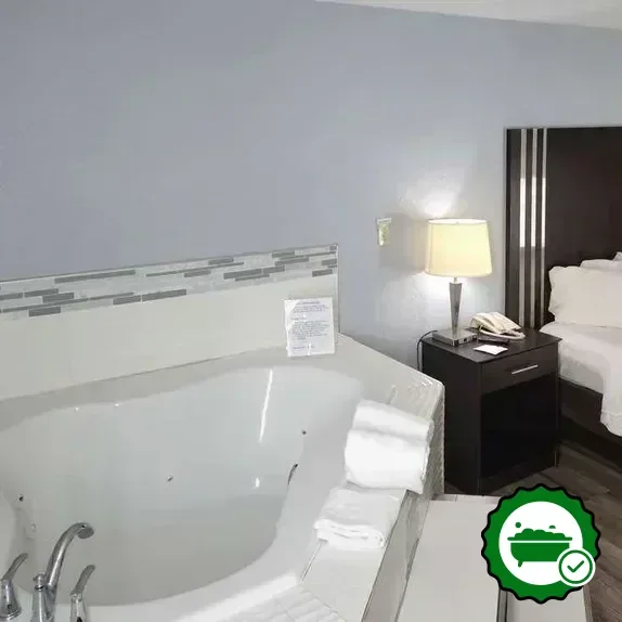 Jetted bathtub