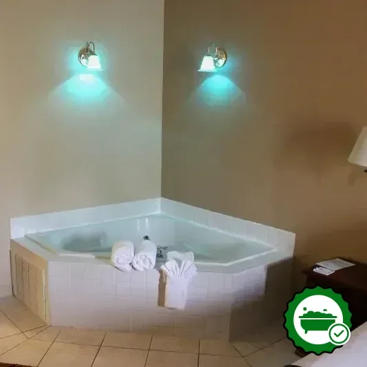 Holiday Inn Express & Suites Thomasville, an IHG hotel