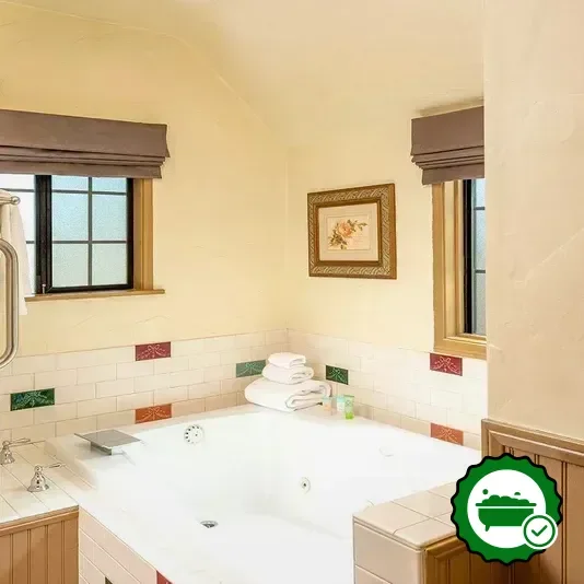 Deep soaking bathtub