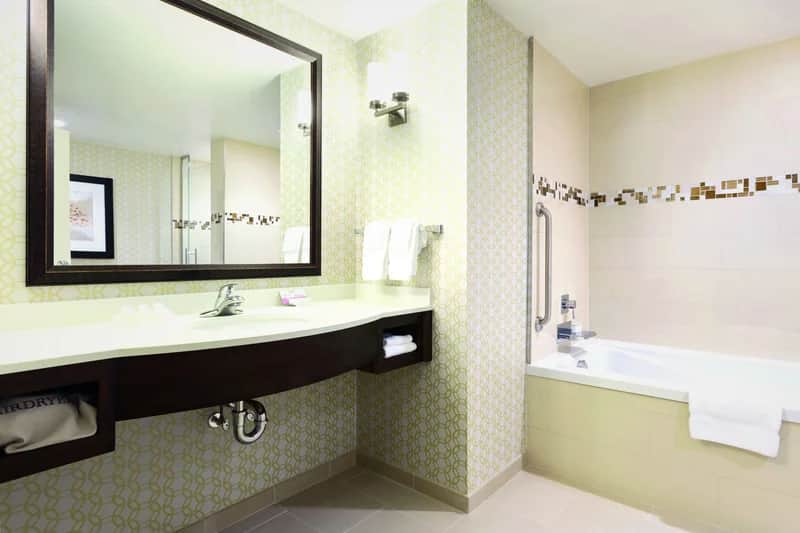 Hilton Garden Inn Wallingford/meriden - Featured hot tub