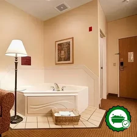 Deep soaking bathtub