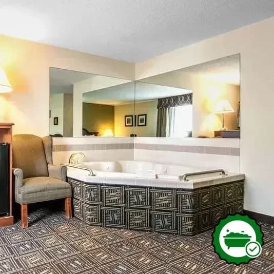 Jetted bathtub
