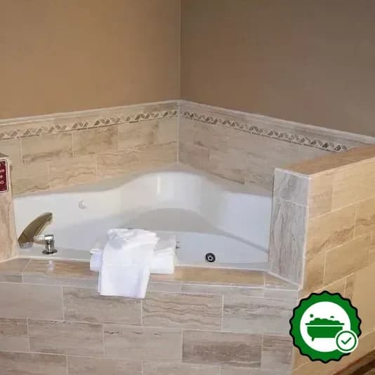 Jetted bathtub