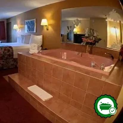 Jetted bathtub
