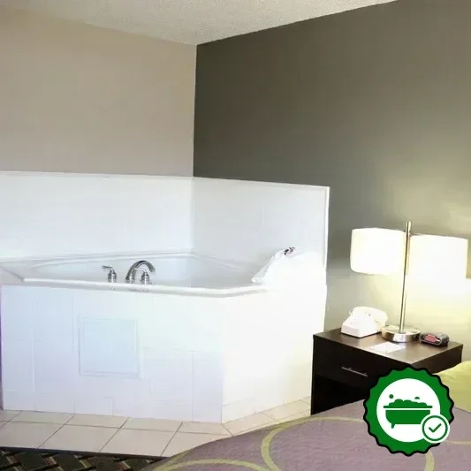 Jetted bathtub