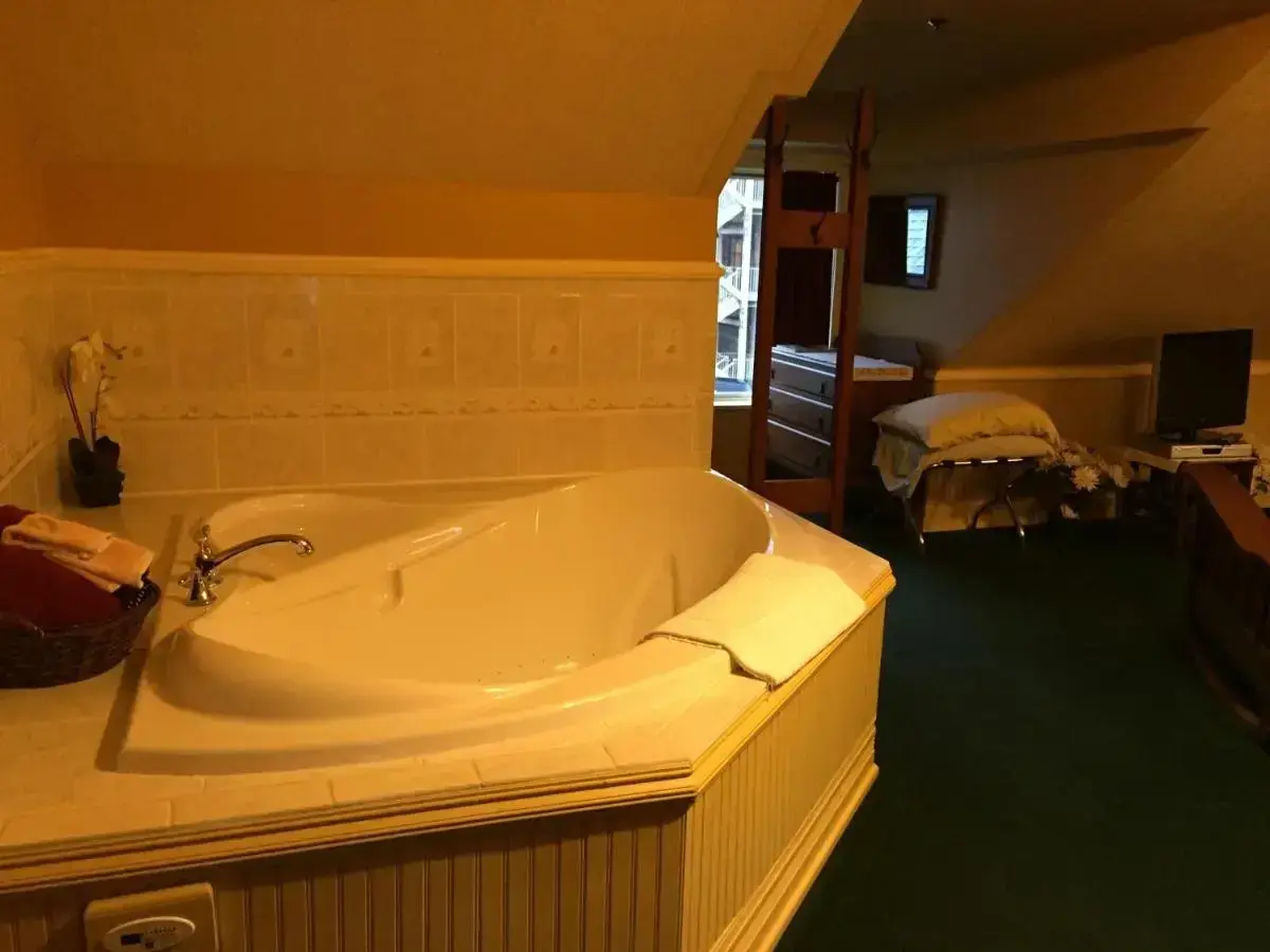 Alaska's Capital Inn Bed and Breakfast hotel photo 1 in Juneau, Alaska
