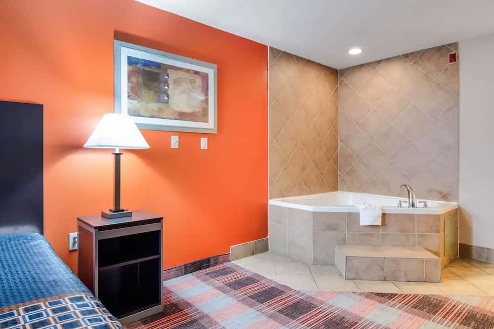 Americas Best Value Inn & Suites Mableton Atlanta hotel photo 1 in Mableton, Georgia