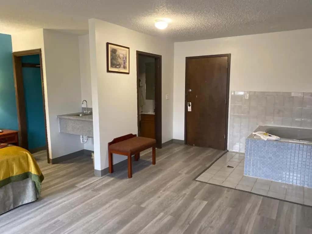 Americas Best Value Inn West Frankfort hotel photo 1 in West Frankfort, Illinois