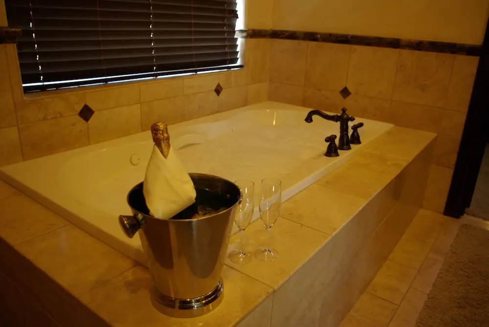 In-room hot tub at Arrowhead Manor in Morrison, CO