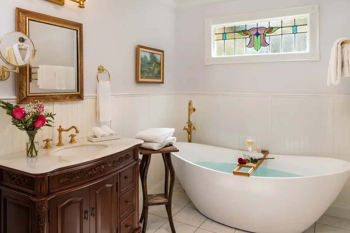 Arsenic and Old Lace Bed & Breakfast Inn hotel photo 1 in Eureka Springs, Arkansas
