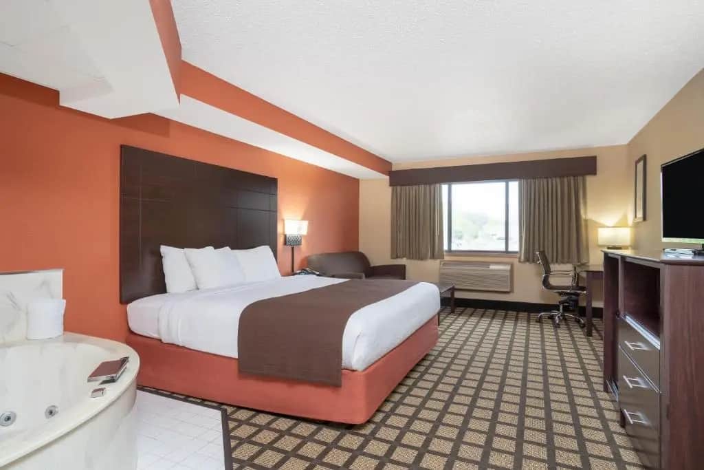 Baymont by Wyndham Lakeville hotel photo 1 in Lakeville, Minnesota