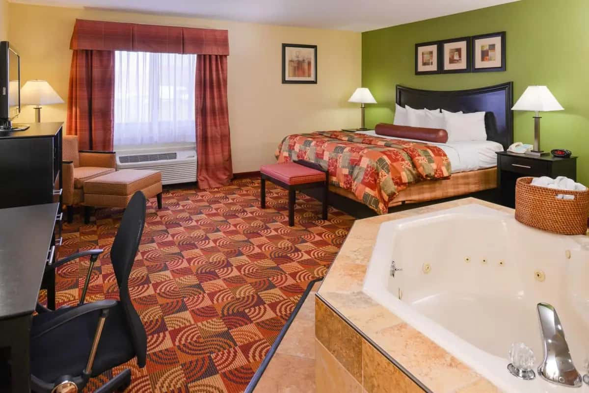 Best Western Canal Winchester Inn - Columbus South East hotel photo 1 in Canal Winchester, Ohio