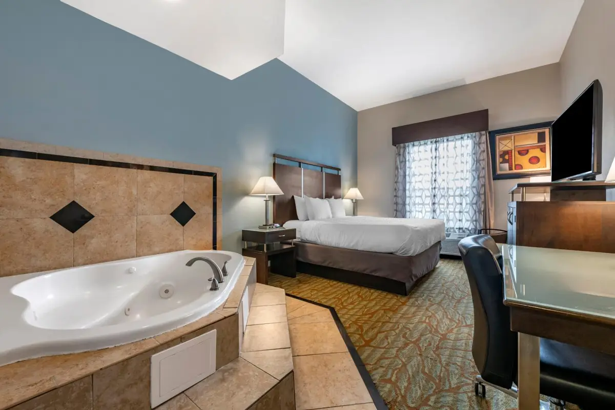 Best Western Plus Bradenton Gateway Hotel hotel photo 1 in Bradenton, Florida