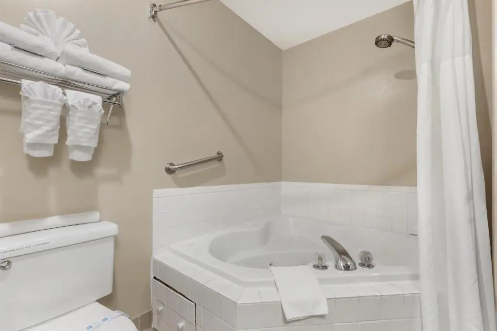 Best Western Sky Valley Inn hotel photo 1 in Monroe, Washington
