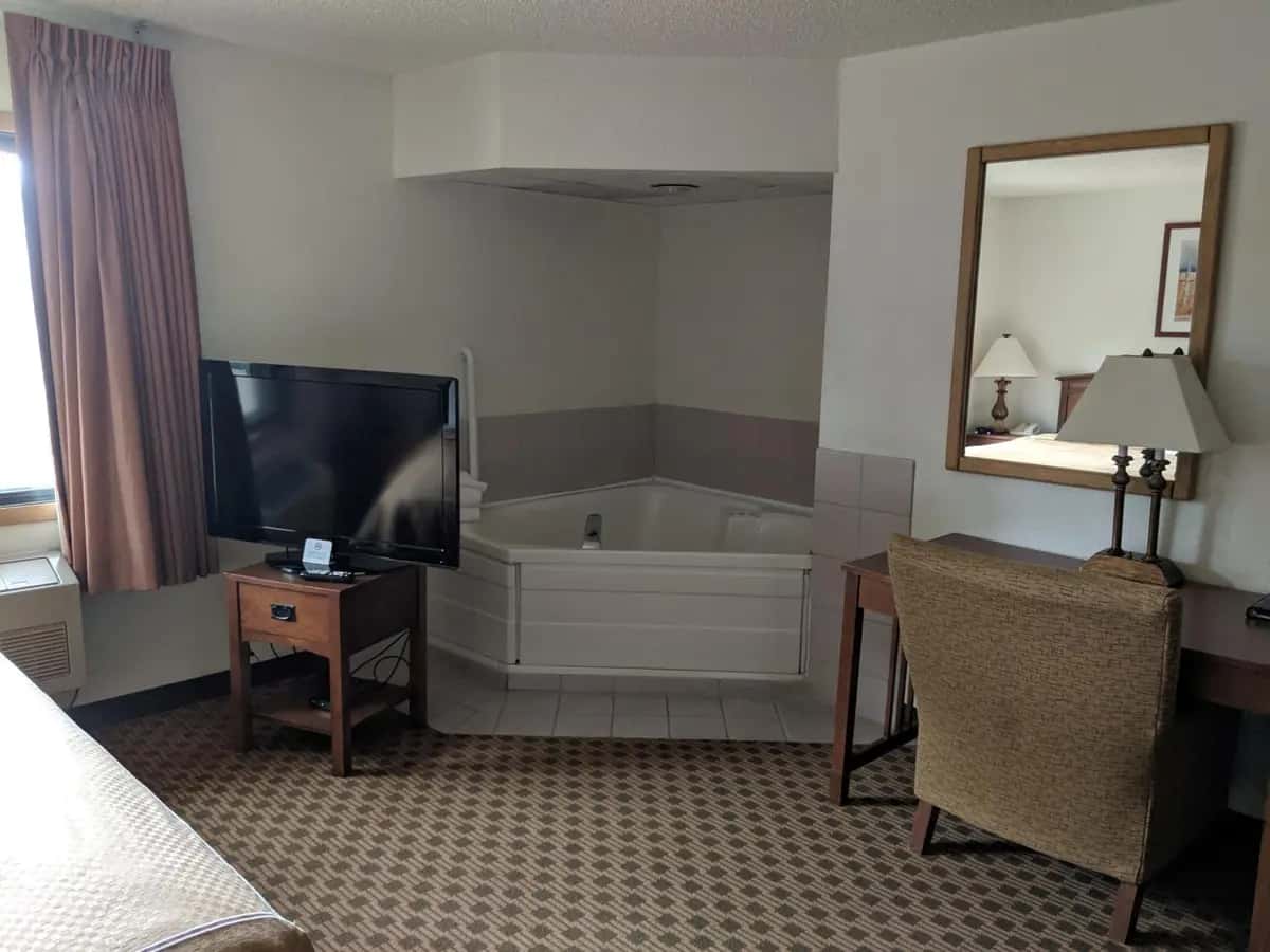 Boarders Inn and Suites by Cobblestone Hotels - Ripon hotel photo 1 in Ripon, California