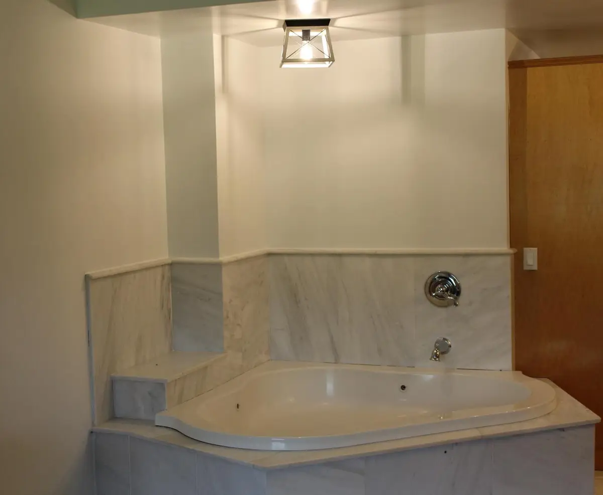 Catskill Seasons Inn hotel photo 1 in Mount Tremper, New York