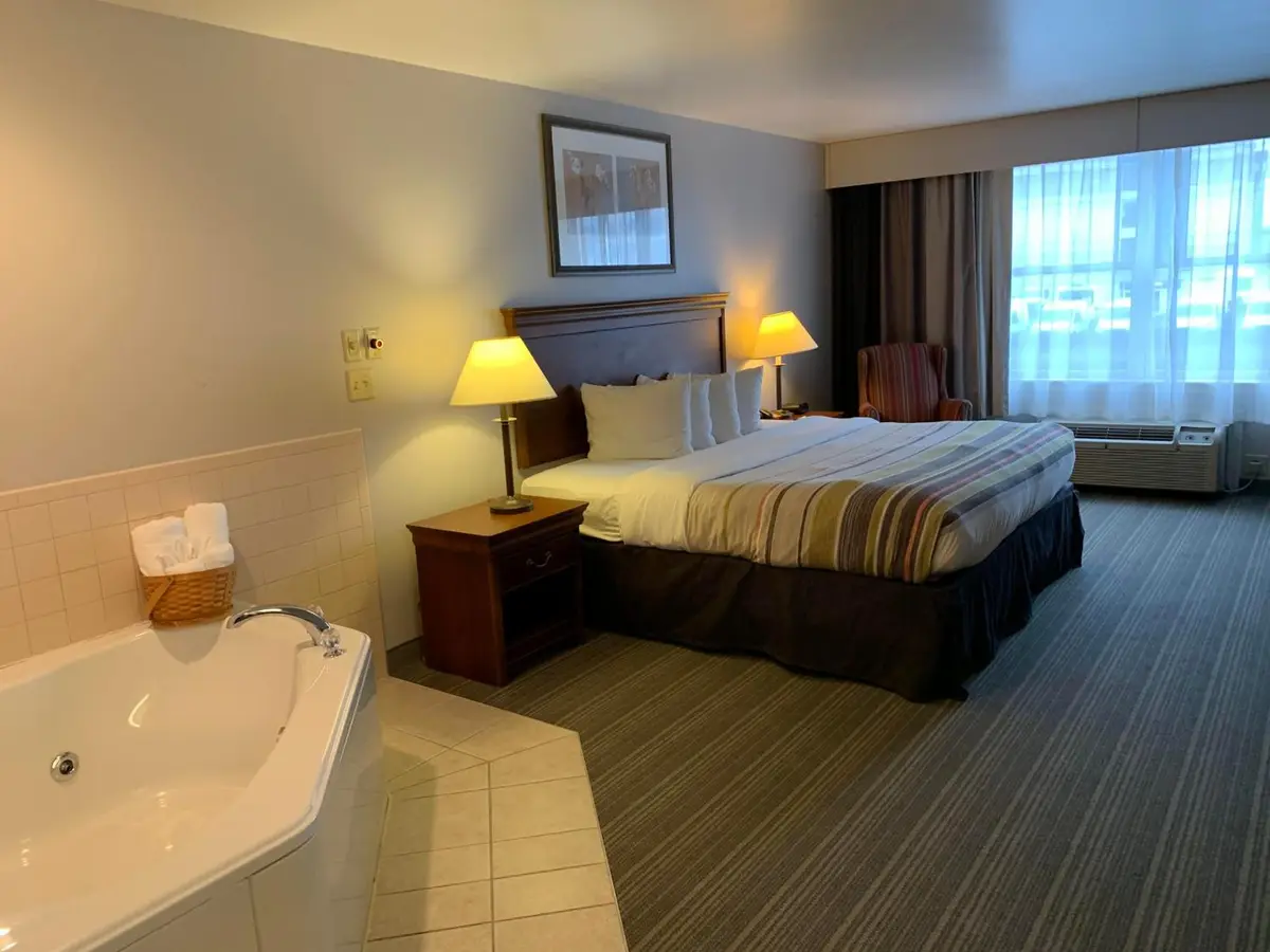 Country Inn & Suites by Radisson, Chambersburg, PA hotel photo 1 in Chambersburg, Pennsylvania