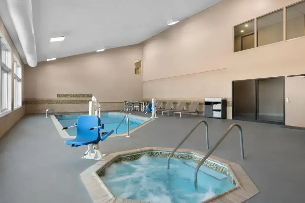 Country Inn & Suites by Radisson, Coon Rapids, MN hotel photo 1 in Coon Rapids, Minnesota