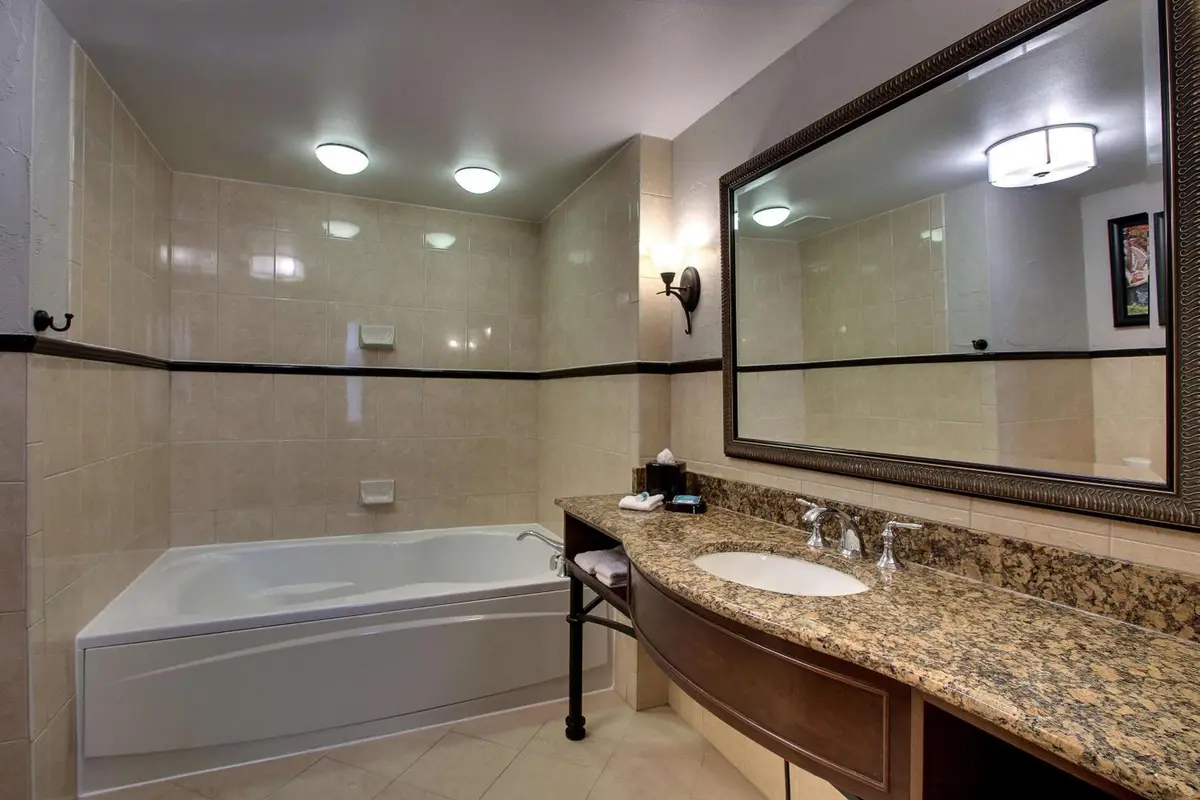 Drury Plaza Hotel San Antonio Riverwalk