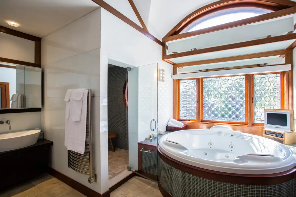 East Hampton Art House Bed and Breakfast