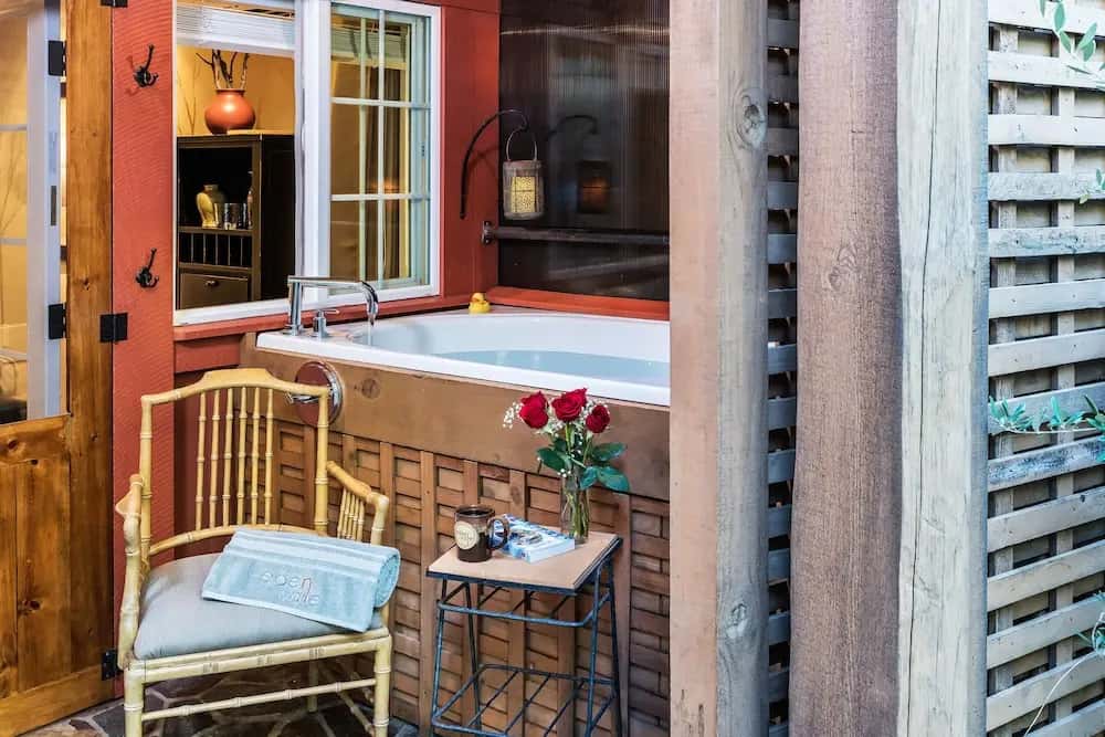 Eden Vale Inn hotel photo 1 in Placerville, California