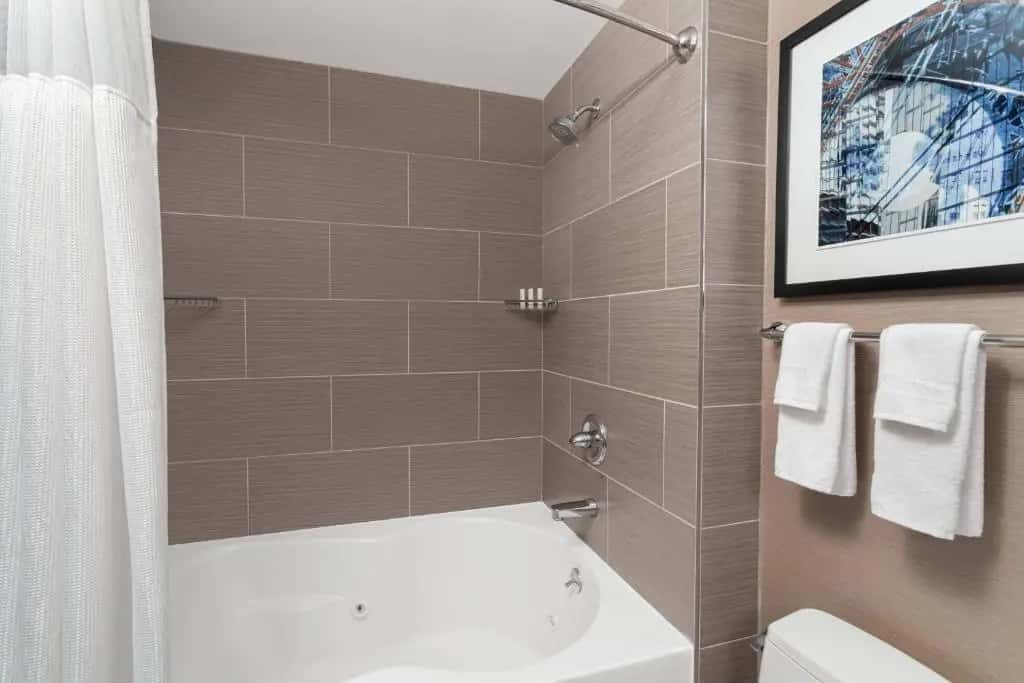 Fairfield Inn & Suites New York Staten Island hotel photo 1 in Staten Island, New York