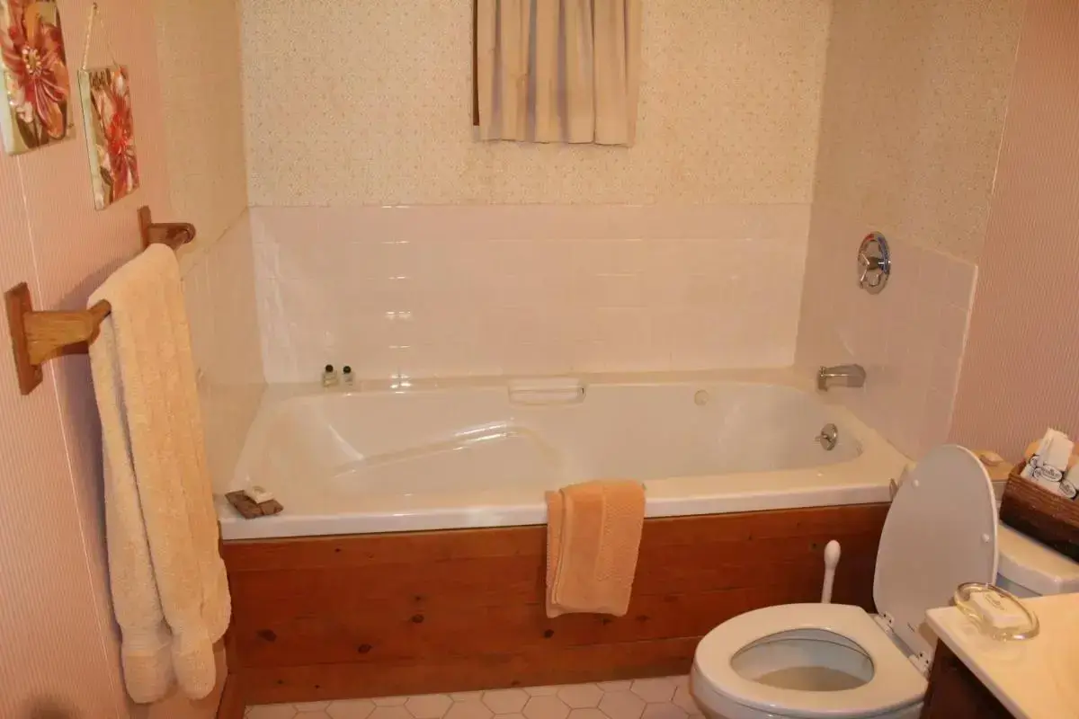 Fox Creek Inn hotel photo 1 in Mendon, Vermont