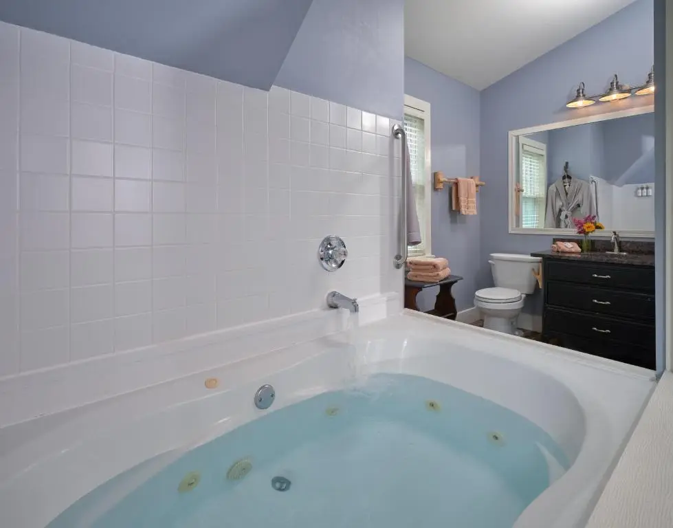 Goldberry Woods hotel photo 1 in Union Pier, Michigan