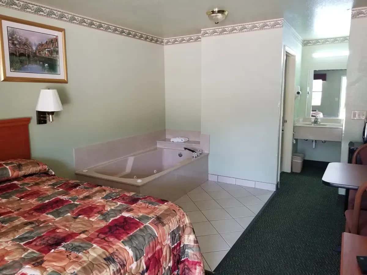 In-room hot tub at Haltom Inn Fort Worth in Haltom City, TX