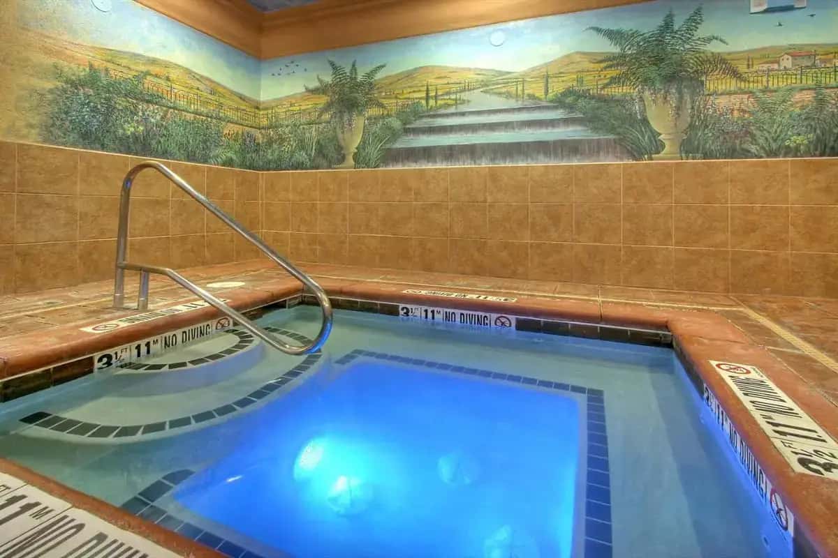 Holiday Inn Express & Suites Las Cruces By IHG hotel photo 1 in Las Cruces, New Mexico