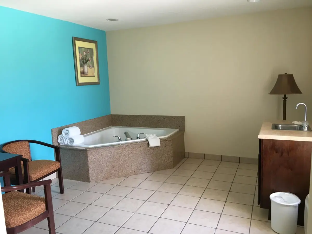 Howard Johnson by Wyndham Houma hotel photo 1 in Houma, Louisiana