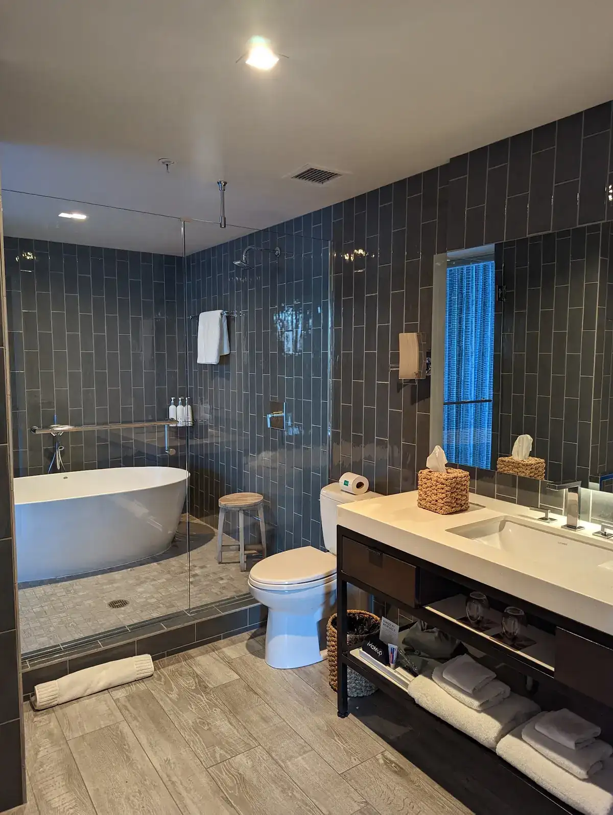 Kimpton Rowan Palm Springs Hotel hotel photo 1 in Palm Springs, California