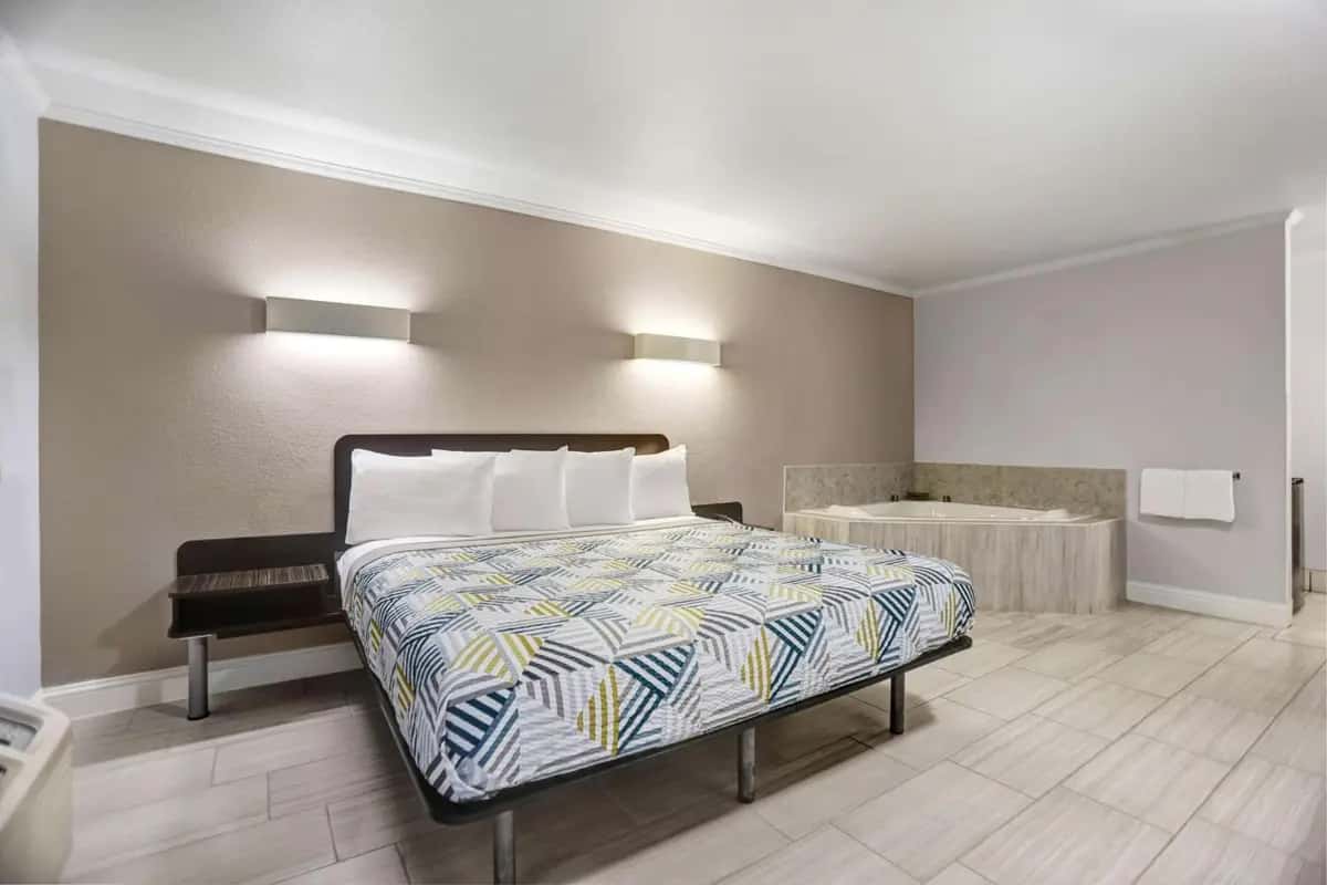 Motel 6 Lodi hotel photo 1 in Lodi, California