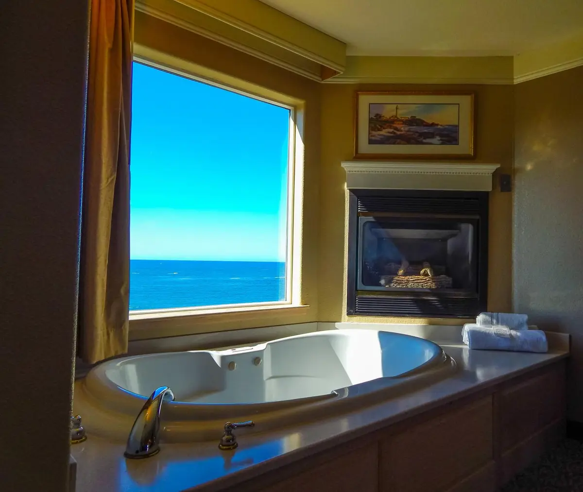 North Cliff Hotel hotel photo 1 in Fort Bragg, California