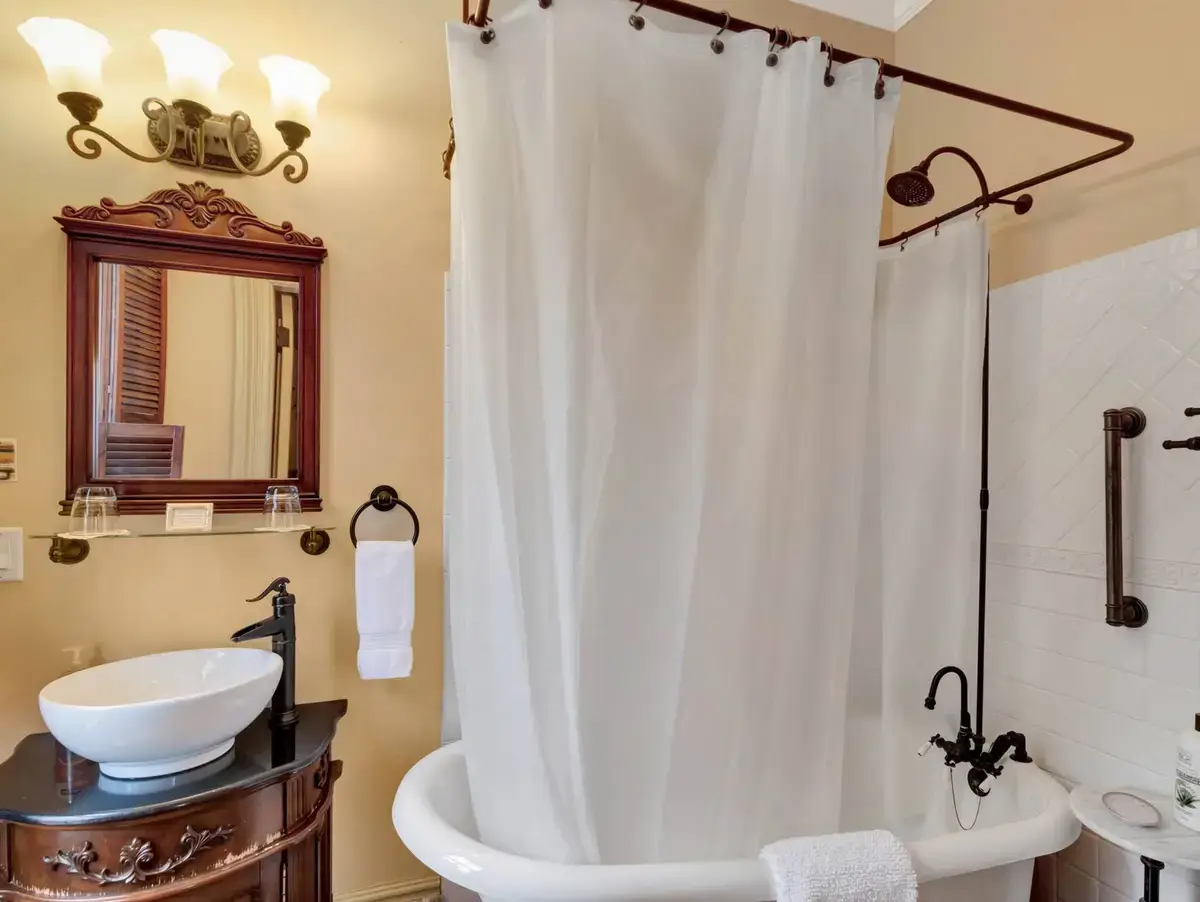 Proctor Mansion Inn hotel photo 1 in Wrentham, Massachusetts