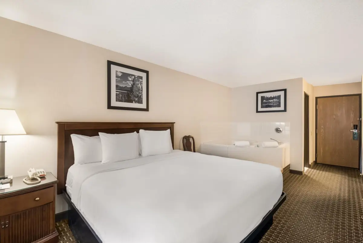 Quality Inn & Suites hotel photo 1 in Steamboat Springs, Colorado