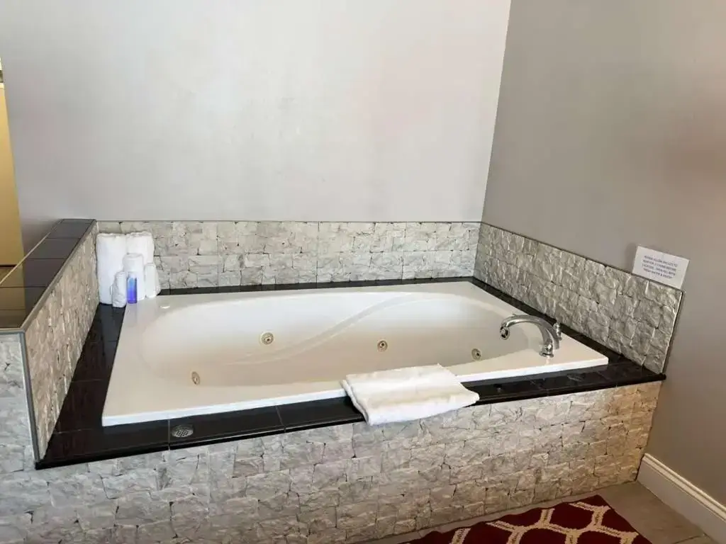 Ramada By Wyndham Vineland Millville Area hotel photo 1 in Vineland, New Jersey